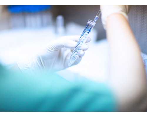 生殖中心提供卵子，助孕中介的费用与流程解析