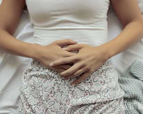 探索助孕新方法：从人工授精到代孕母亲