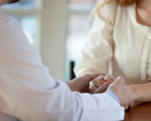 探寻助孕途径：国内与海外的供卵试管婴儿考量